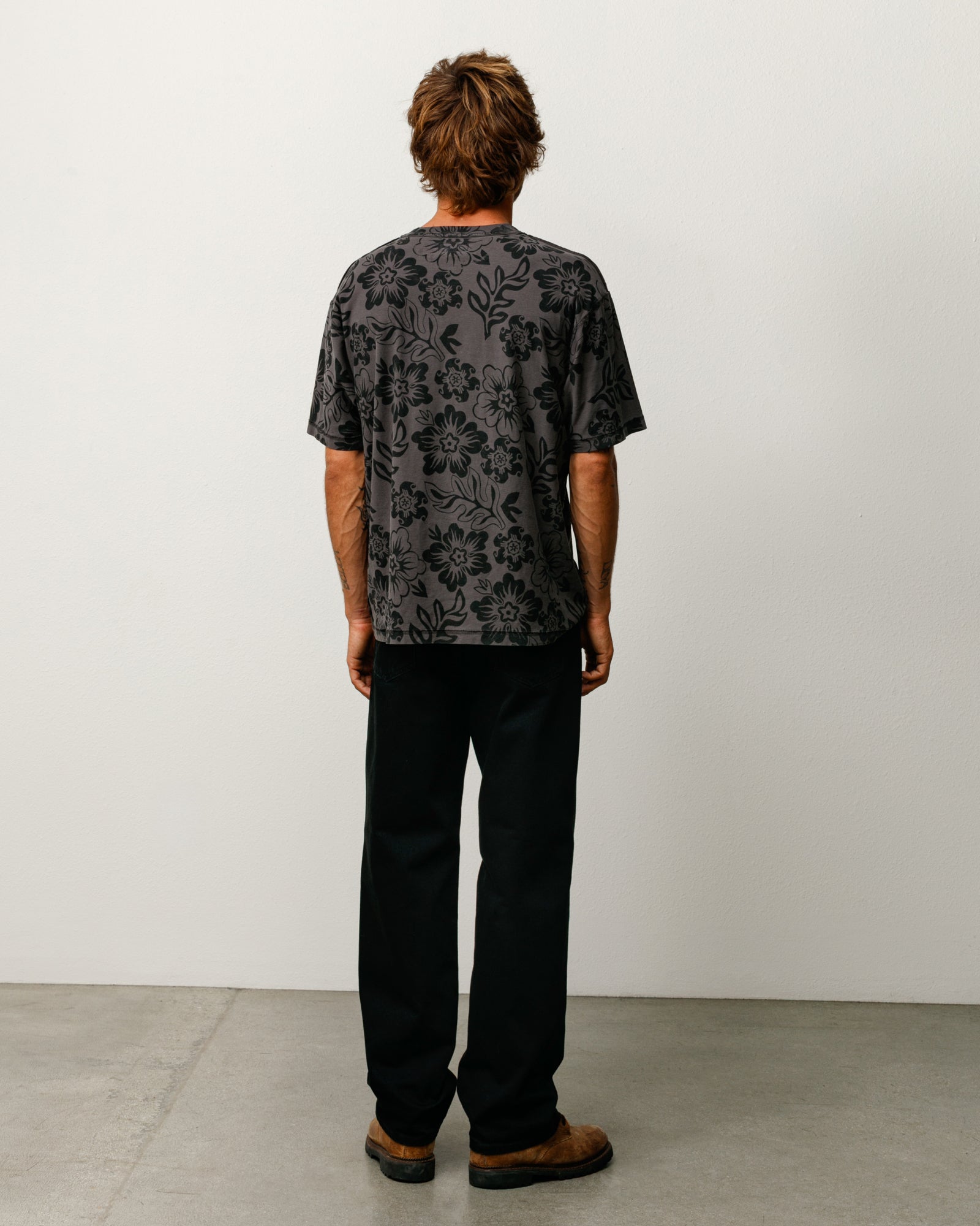LAZY FLORAL TEE - Image 4