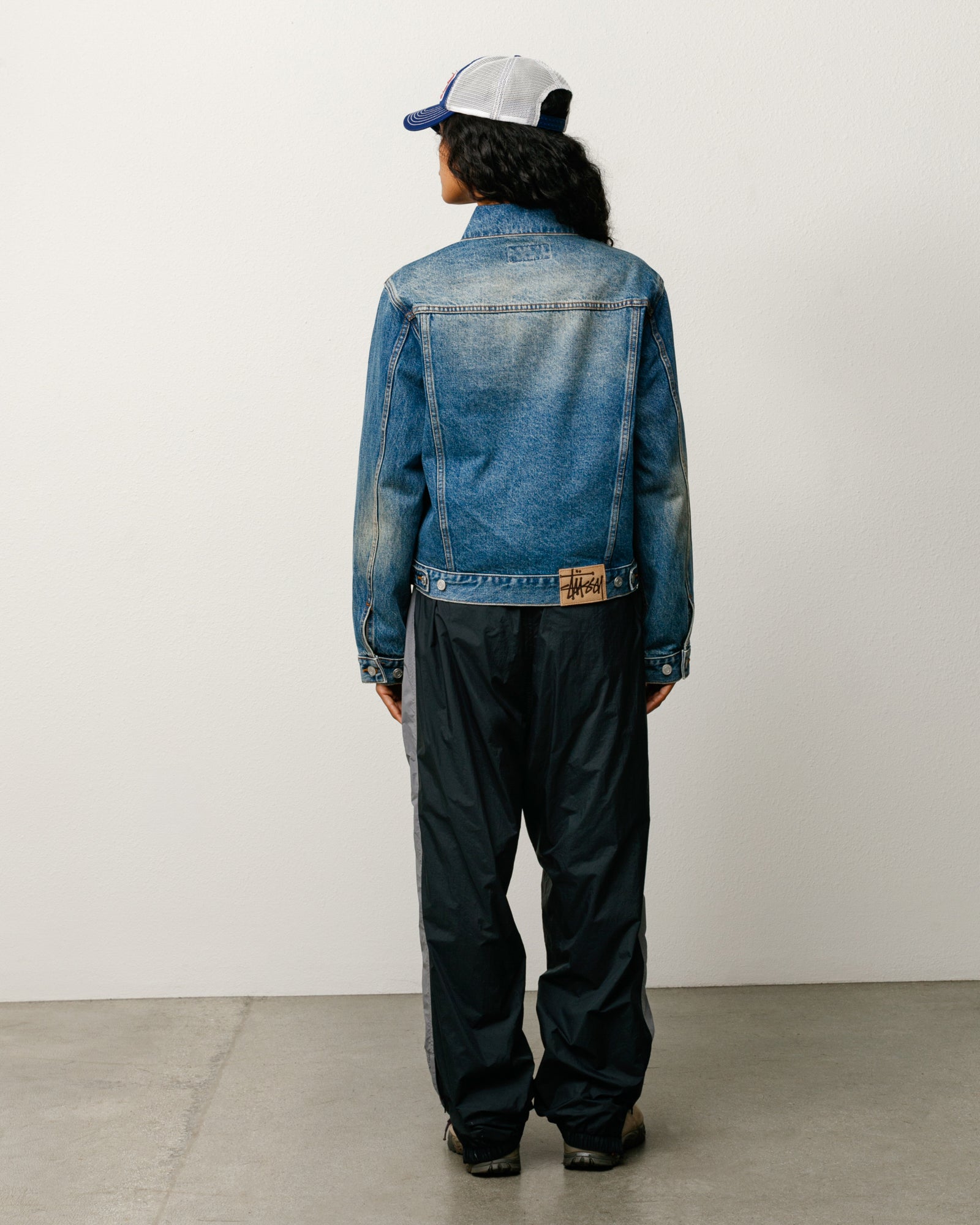 DENIM TRUCKER JACKET - Image 6