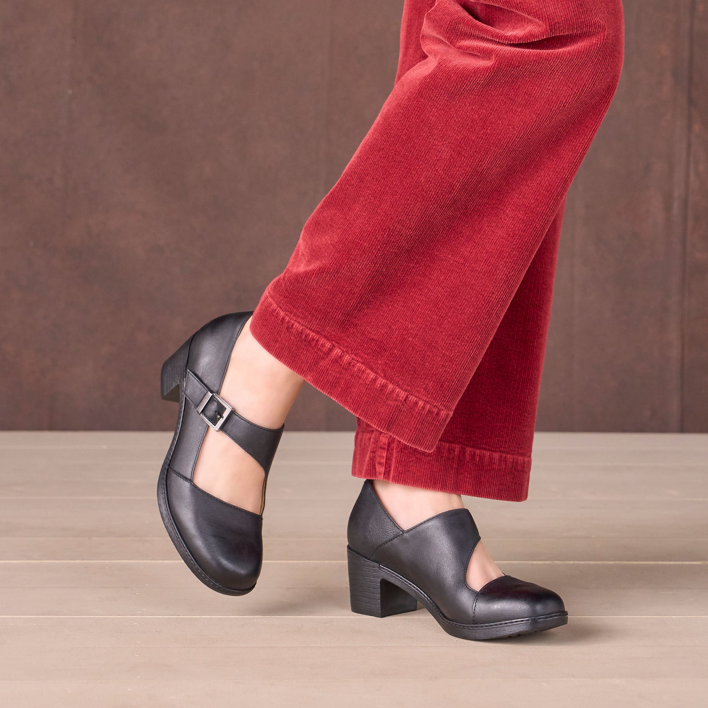 Marigold Black - Image 2